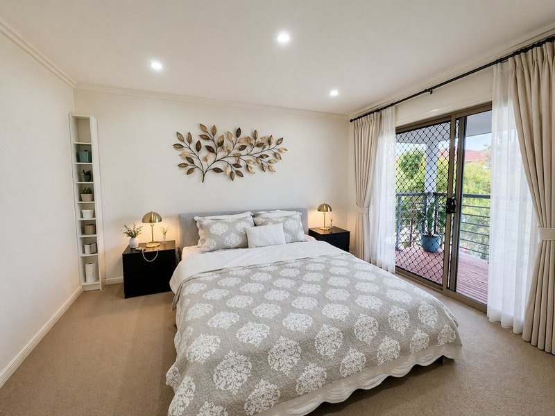 Photo - 5 Westringia Street, Bonnyrigg NSW 2177 - Image 7