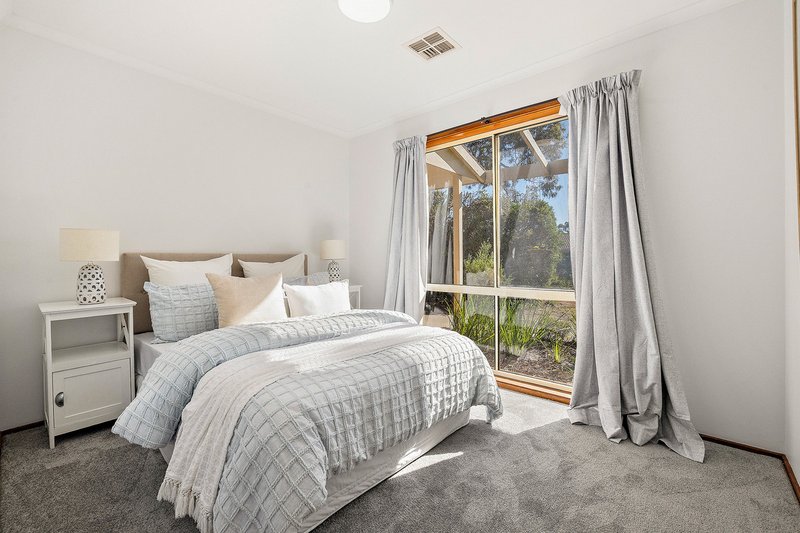 Photo - 5 Wettenhall Circuit, Calwell ACT 2905 - Image 11
