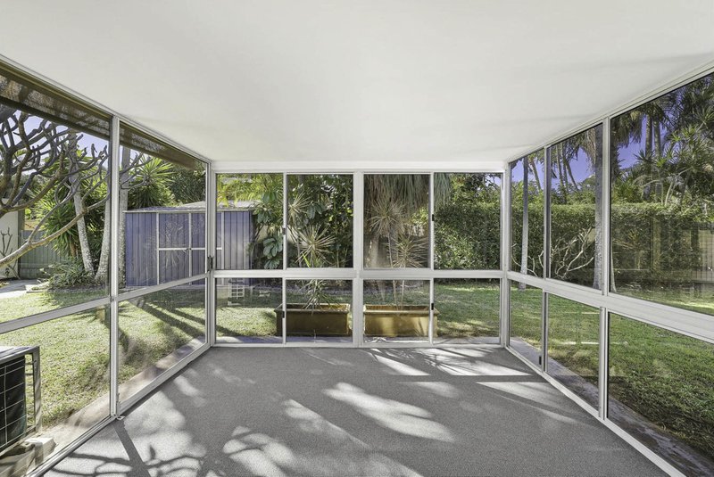 Photo - 5 Wewak Avenue, Runaway Bay QLD 4216 - Image 20