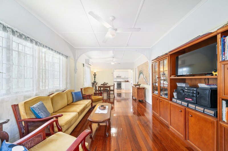 Photo - 5 Wharf Street, Woody Point QLD 4019 - Image 14