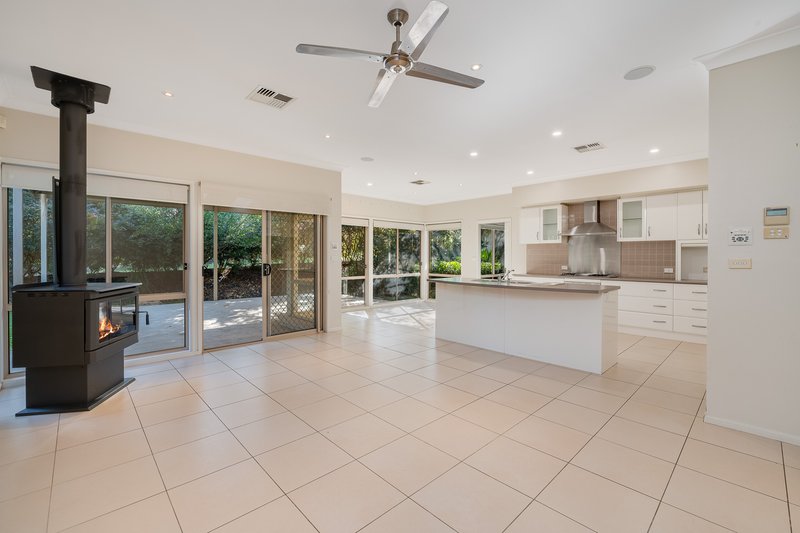 Photo - 5 Whipbird Place, Woodlands Estate , Thornton NSW 2322 - Image 4