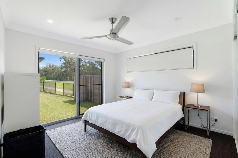 Photo - 5 Whitehaven Street, Burpengary QLD 4505 - Image 8