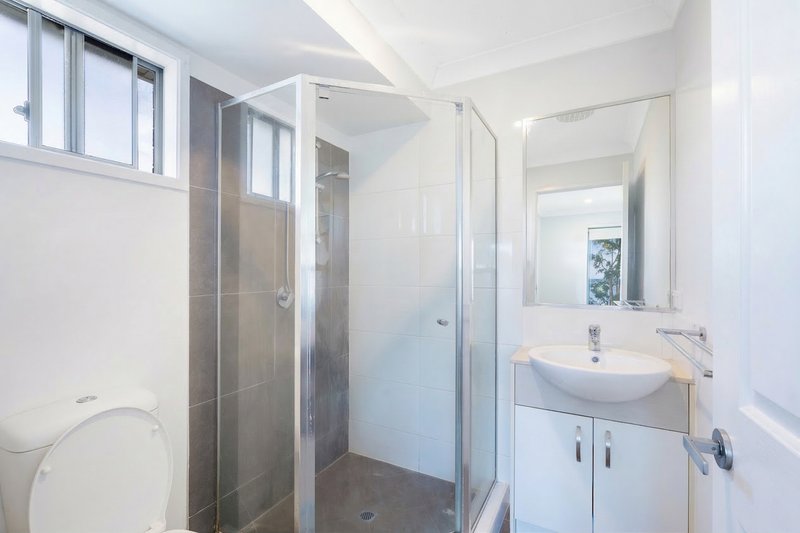 Photo - 5 Whitehaven Street, Burpengary QLD 4505 - Image 10