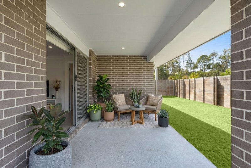 Photo - 5 Whitehaven Street, Burpengary QLD 4505 - Image 13