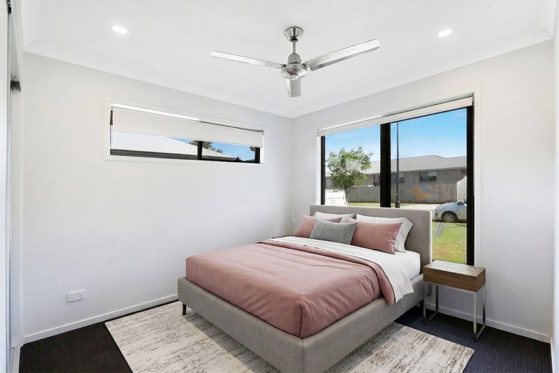 Photo - 5 Whitehaven Street, Burpengary QLD 4505 - Image 17