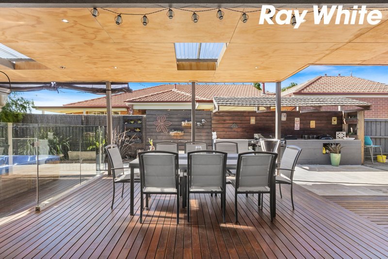 Photo - 5 Whiteley Way, Pakenham VIC 3810 - Image 17