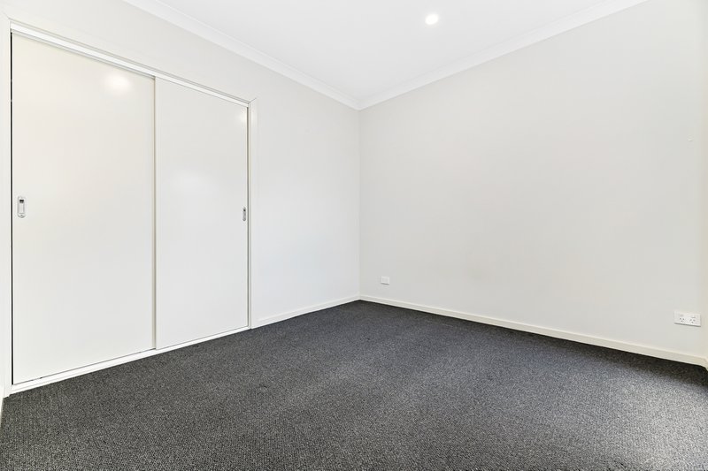 Photo - 5 Wicket Road, Clyde VIC 3978 - Image 8