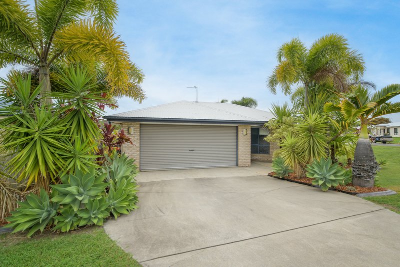Photo - 5 Willespie Place, New Auckland QLD 4680 - Image 6