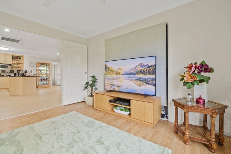 Photo - 5 Willespie Place, New Auckland QLD 4680 - Image 17