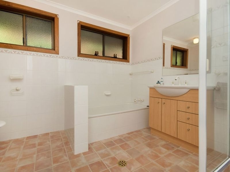 Photo - 5 William Place, Lismore Heights NSW 2480 - Image 7