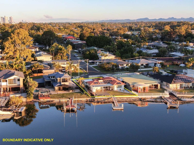 Photo - 5 Willow Street, Biggera Waters QLD 4216 - Image 14