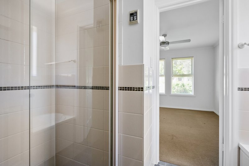 Photo - 5 Willowbark Crescent, Murray Bridge SA 5253 - Image 9