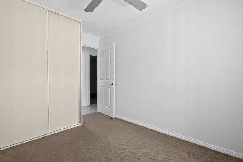 Photo - 5 Willowbark Crescent, Murray Bridge SA 5253 - Image 12