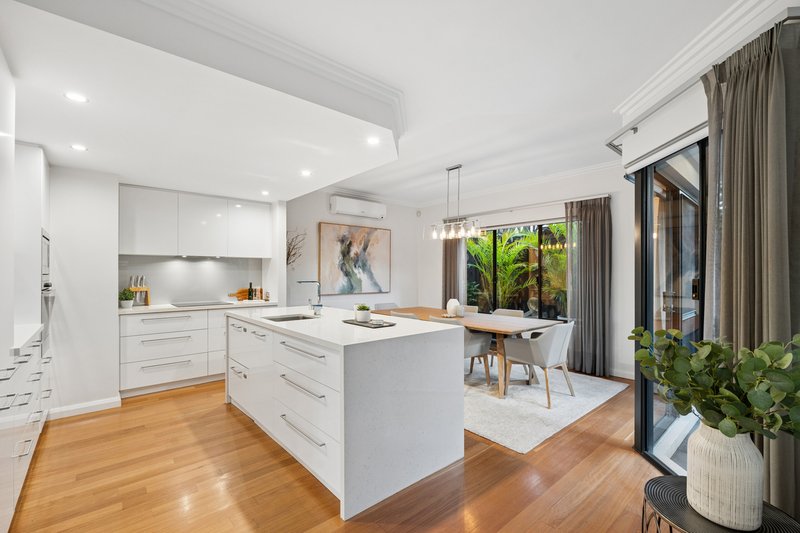 Photo - 5 Wilmot Bend, Madeley WA 6065 - Image 6