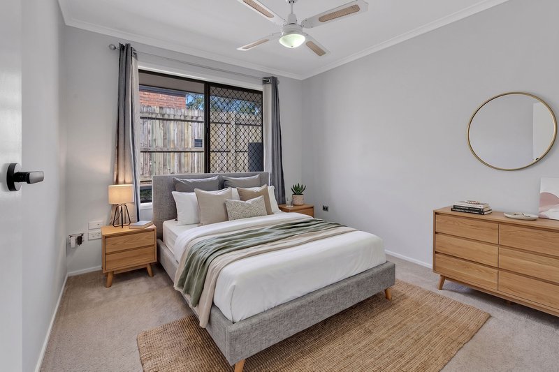Photo - 5 Wilmot Place, Helensvale QLD 4212 - Image 11
