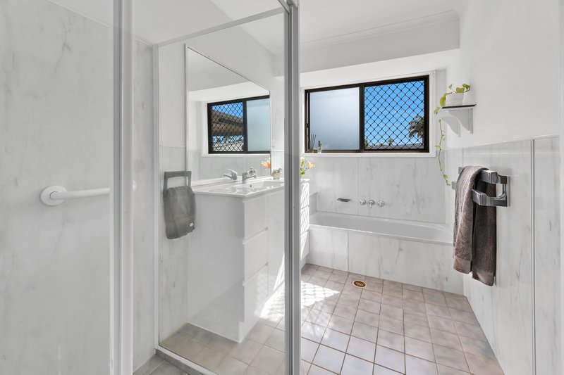 Photo - 5 Wilmot Place, Helensvale QLD 4212 - Image 15