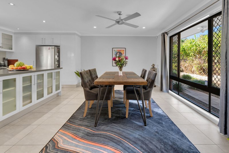 Photo - 5 Wilmot Place, Helensvale QLD 4212 - Image 21