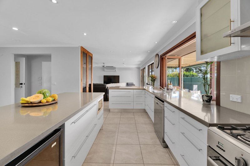 Photo - 5 Wilmot Place, Helensvale QLD 4212 - Image 22