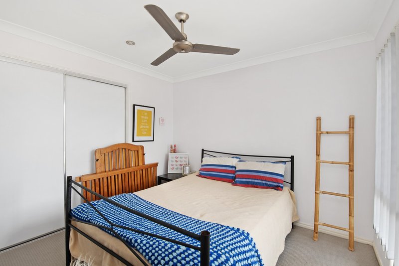 Photo - 5 Wilton Court, Morayfield QLD 4506 - Image 4