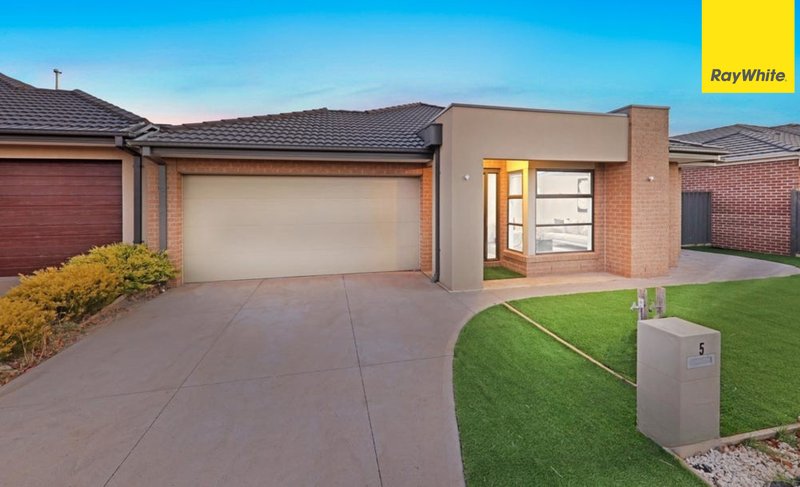 Photo - 5 Wimbledon Boulevard, Strathtulloh VIC 3338 - Image 12