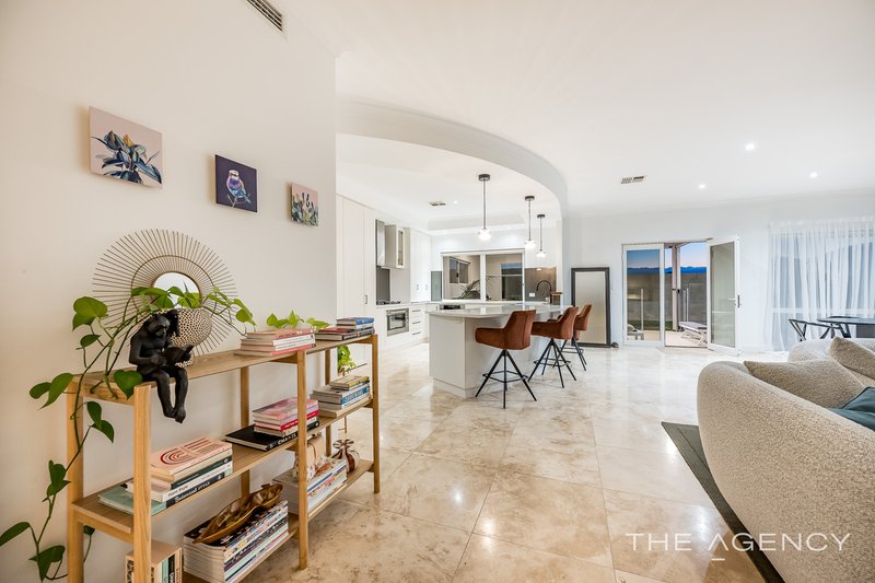 Photo - 5 Windjammer Parkway, Jindalee WA 6036 - Image 9