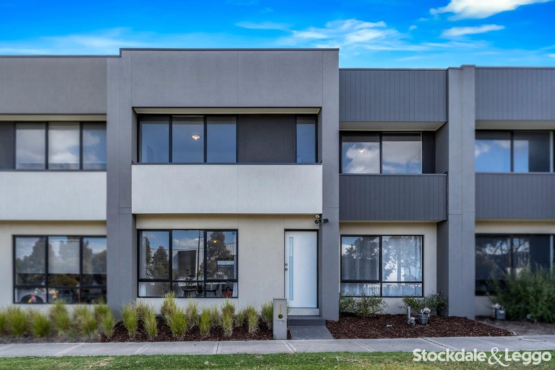 5 Winds Walk, Greenvale VIC 3059