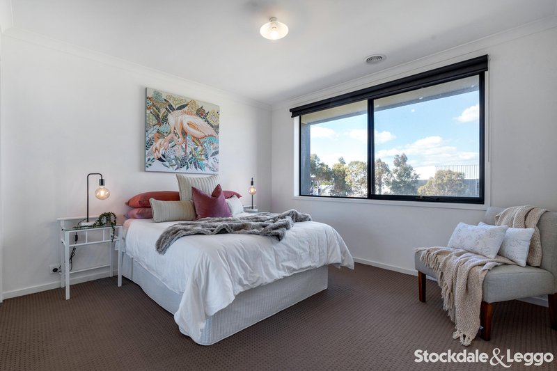 Photo - 5 Winds Walk, Greenvale VIC 3059 - Image 6