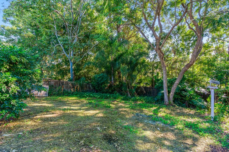 Photo - 5 Windsor Place, Molendinar QLD 4214 - Image 10