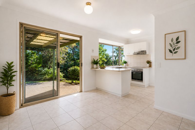 Photo - 5 Windward Rise, Pacific Pines QLD 4211 - Image 14
