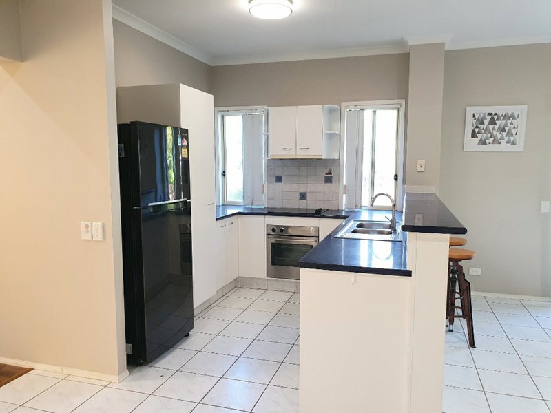 Photo - 5 Wingate Court, Varsity Lakes QLD 4227 - Image 7