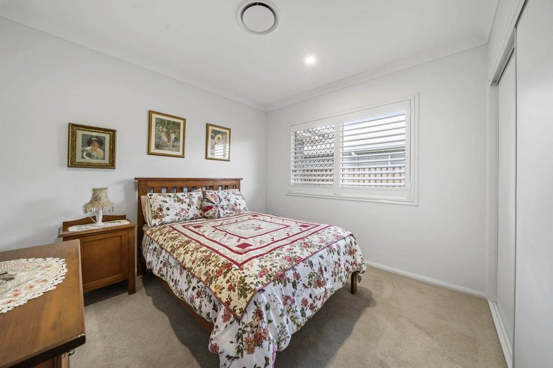 Photo - 5 Wingrove Street, Highfields QLD 4352 - Image 12