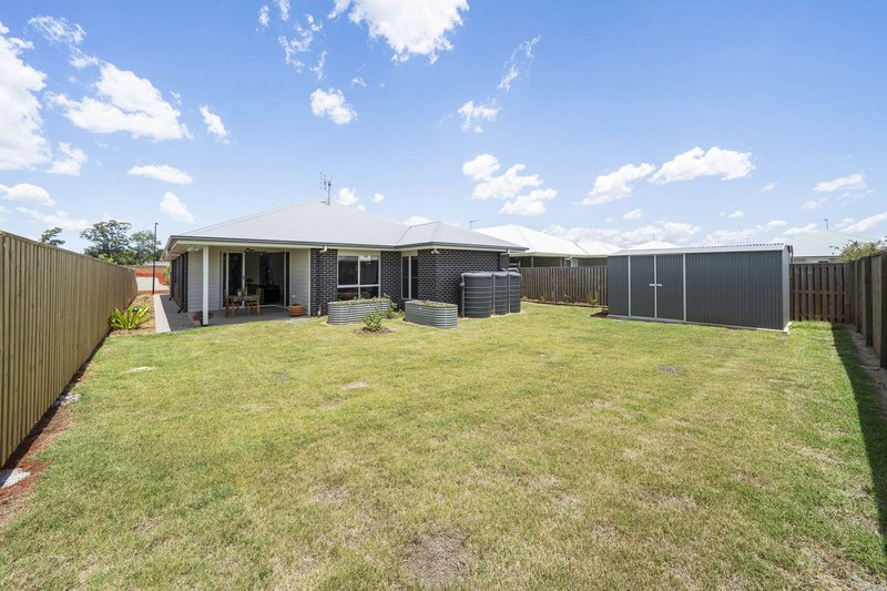 Photo - 5 Wingrove Street, Highfields QLD 4352 - Image 18