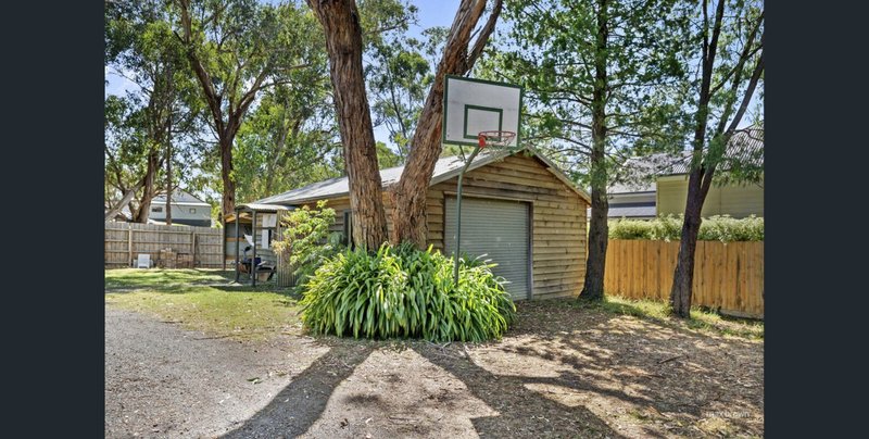 Photo - 5 Winifred Street, Seville VIC 3139 - Image 10