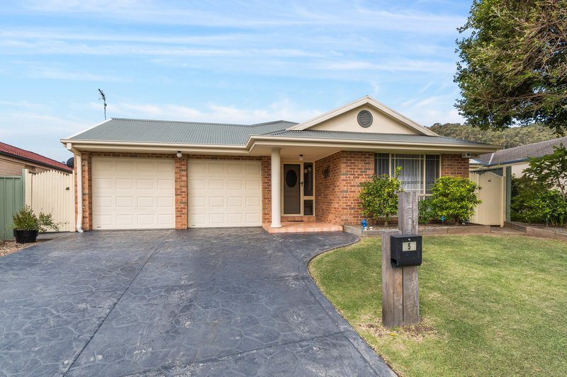 5 Wolfgang Road, Albion Park NSW 2527