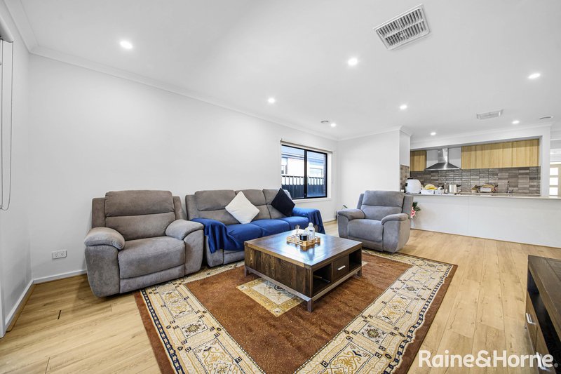 Photo - 5 Wolfson Street, Tarneit VIC 3029 - Image 6