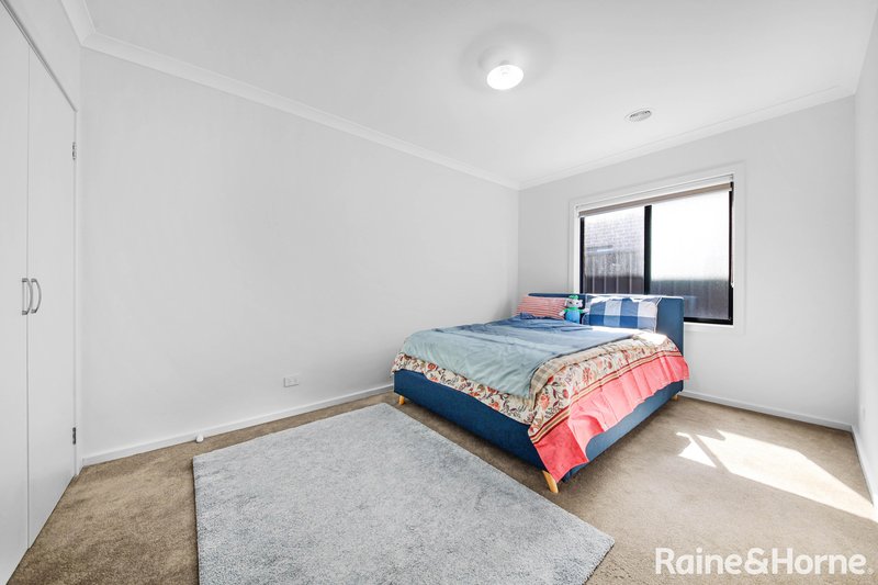 Photo - 5 Wolfson Street, Tarneit VIC 3029 - Image 9