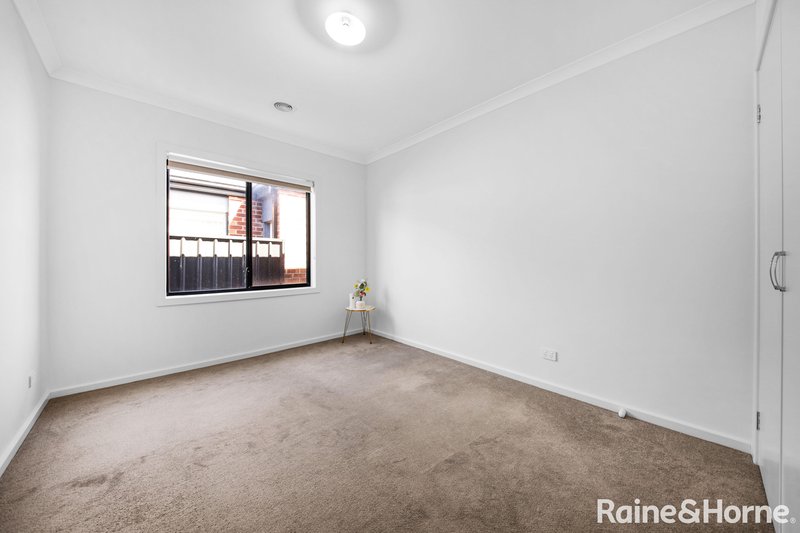 Photo - 5 Wolfson Street, Tarneit VIC 3029 - Image 11