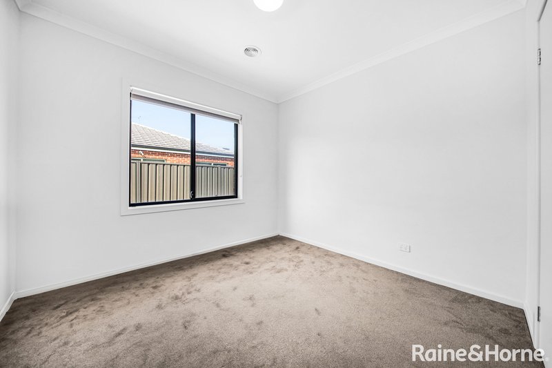 Photo - 5 Wolfson Street, Tarneit VIC 3029 - Image 13