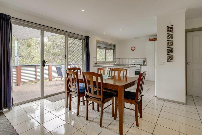 Photo - 5 Wood Street, Metung VIC 3904 - Image 8