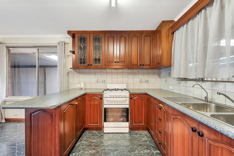 Photo - 5 Woodfield Drive, Salisbury Downs SA 5108 - Image 4