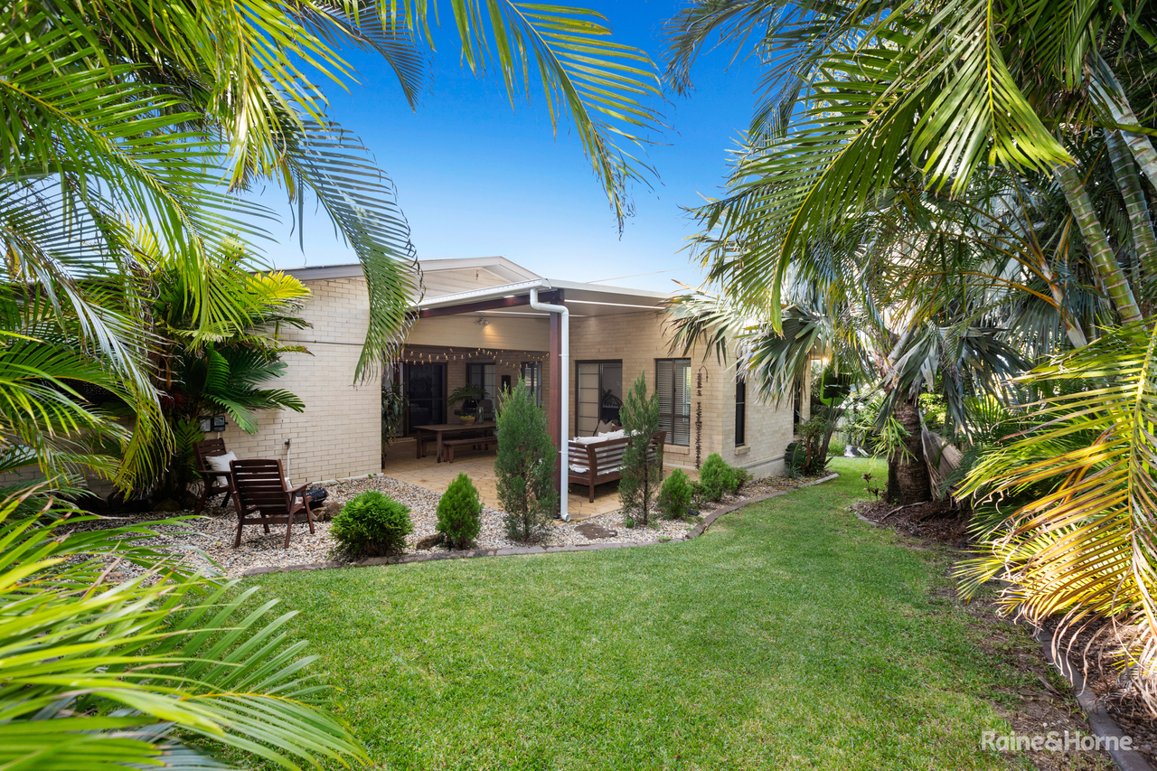 4-bedroom house at 5 Woodfull Crescent, Pottsville, NSW 2489, Tweed, New South Wales