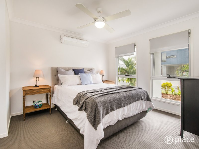 Photo - 5 Woodgate Street, Oxley QLD 4075 - Image 4