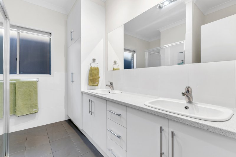 Photo - 5 Woodhaven Walk, Blakeview SA 5114 - Image 19