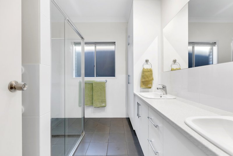 Photo - 5 Woodhaven Walk, Blakeview SA 5114 - Image 20