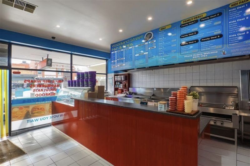 Photo - 5 Woodland Street, Essendon VIC 3040 - Image 5
