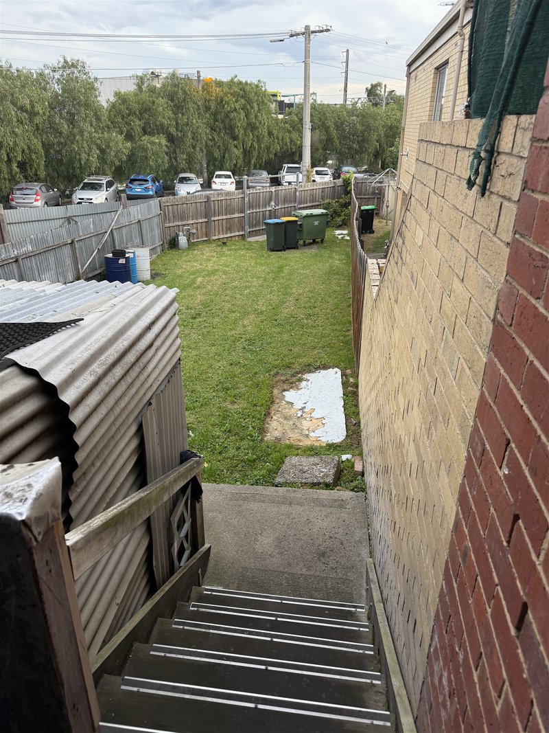 Photo - 5 Woodland Street, Essendon VIC 3040 - Image 8