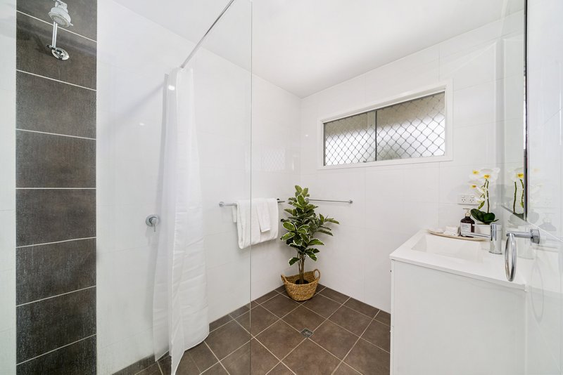 Photo - 5 Wordsworth Street, Strathpine QLD 4500 - Image 11