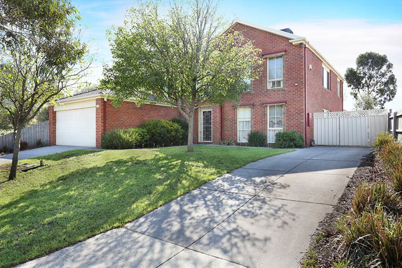 5 Wrigley Crescent, Roxburgh Park VIC 3064