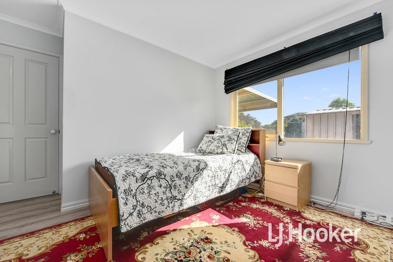 Photo - 5 Wycombe Rise, Hampton Park VIC 3976 - Image 8