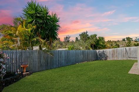 Photo - 5 Wyndham Circuit, Holmview QLD 4207 - Image 12